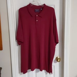 Men's Roundtree & Yorke polo..